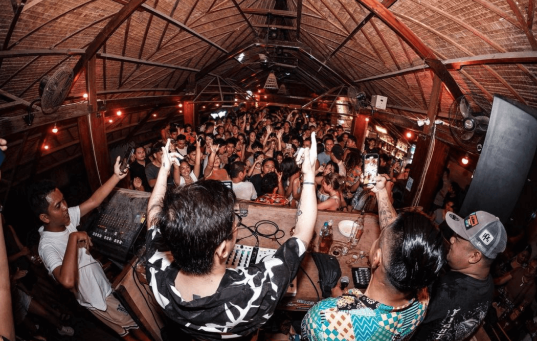 Siargao Nightlife: Top 9 Best Bars & Party Schedule 2024