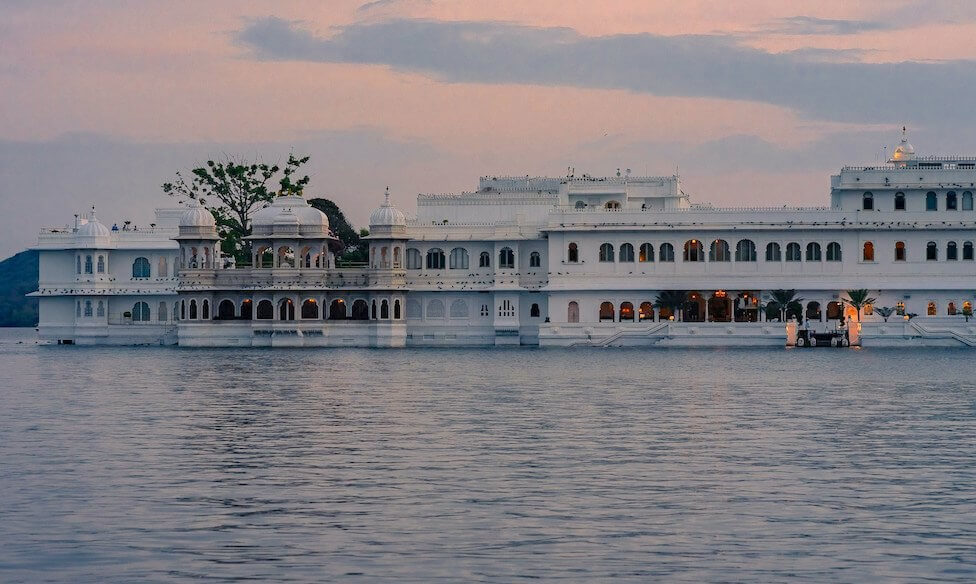 Taj Lake Palace Romantic Hotel Udaipur