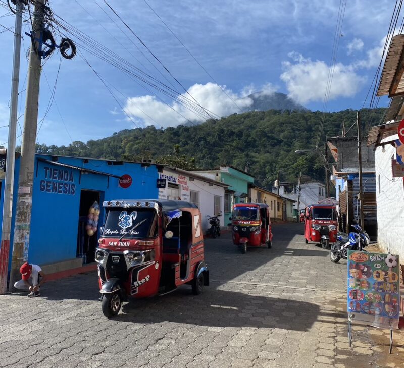 Tuk tuk San Juan La Laguna