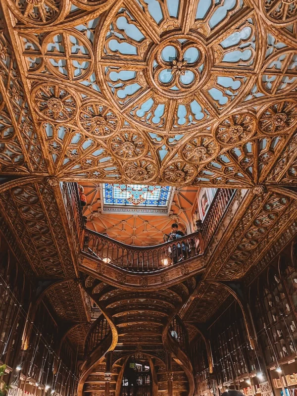 Porto Bookstore: Best Time To Visit