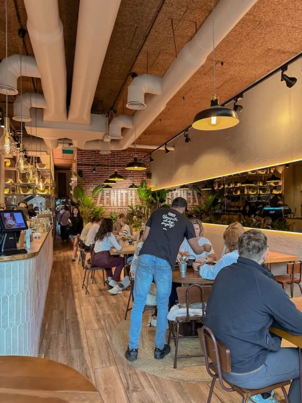 Best Cafe in Porto for Brunch: Zenith