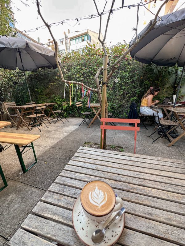 Best Porto Coffee Shops - Dona Mira