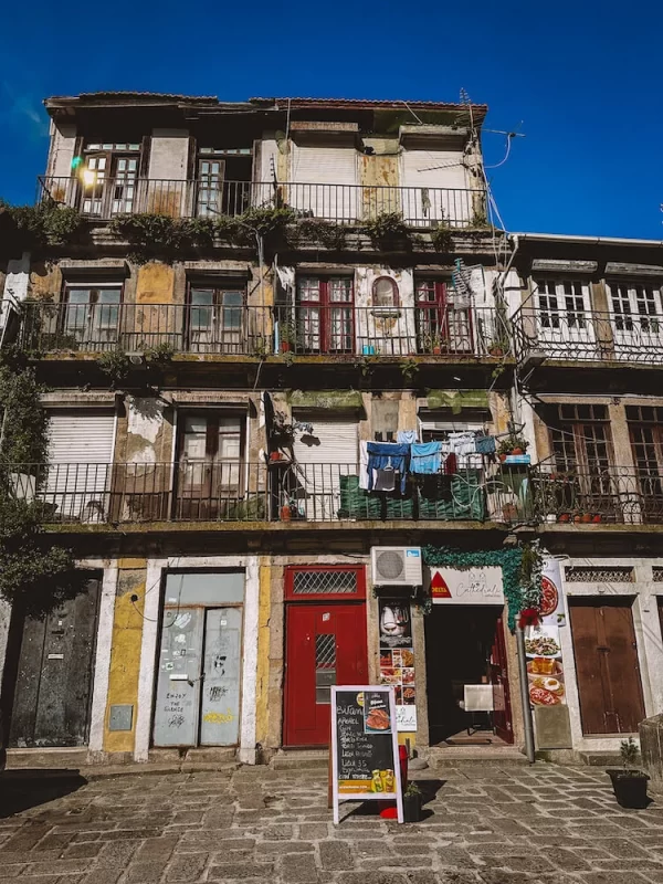 Porto Itinerary 4 Days - Largo Da Pena Ventosa