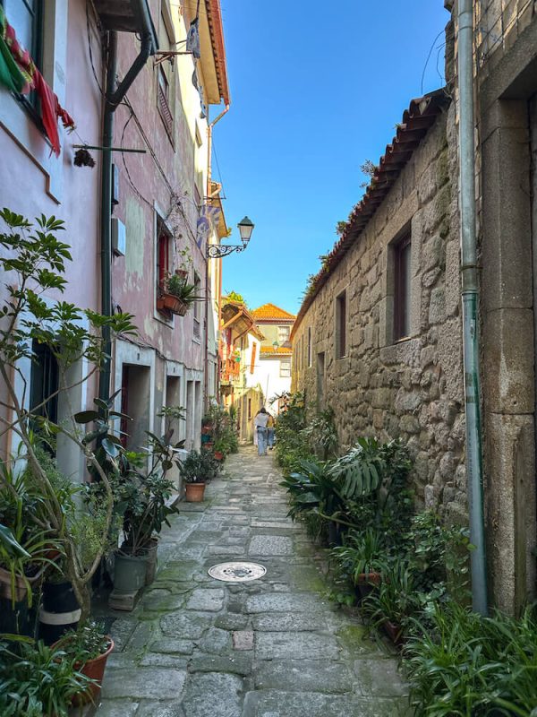 Porto Itinerary 4 Days - Largo Da Pena Ventosa