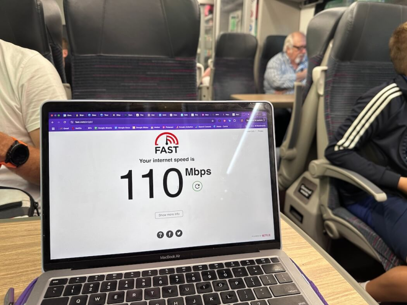 Hotspotting Sim Local on the train in UK