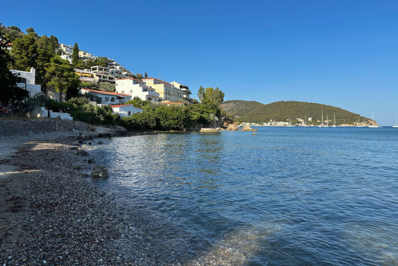 7 best beaches in Poros Greece