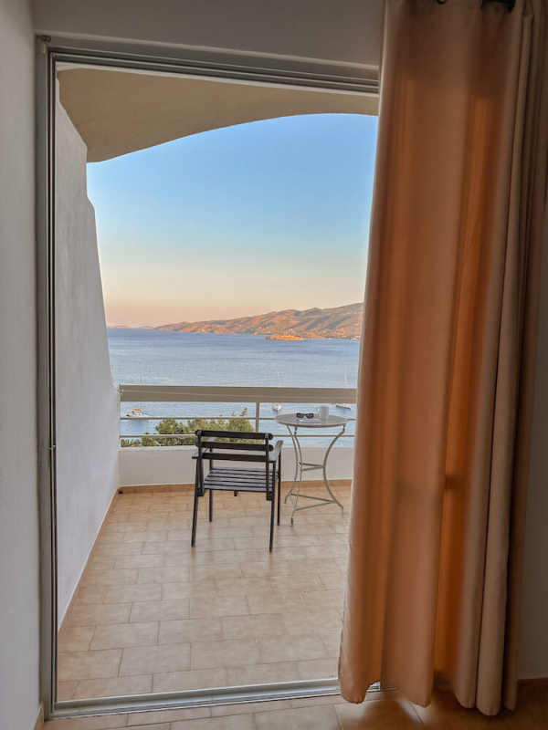 Poros Travel Guide: Where To Stay - Panorama Apartments