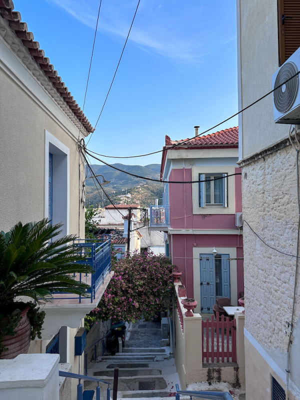 Is Poros, Greece worth visiting