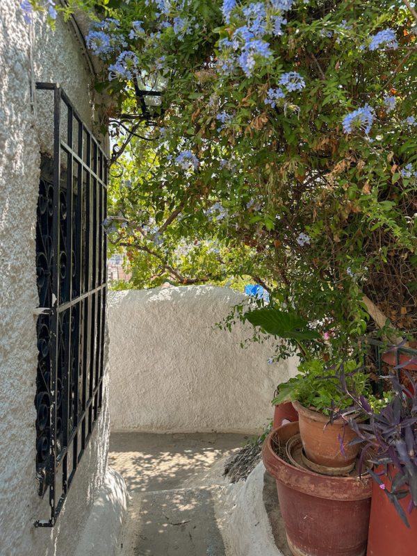 Exploring Anafiotika on your Athens itinerary